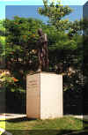 La_Havane_07_Statue_Simon_Bolivar.jpg (60929 octets)