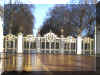 Londres_12_Porte_Green_Park.jpeg (62724 octets)